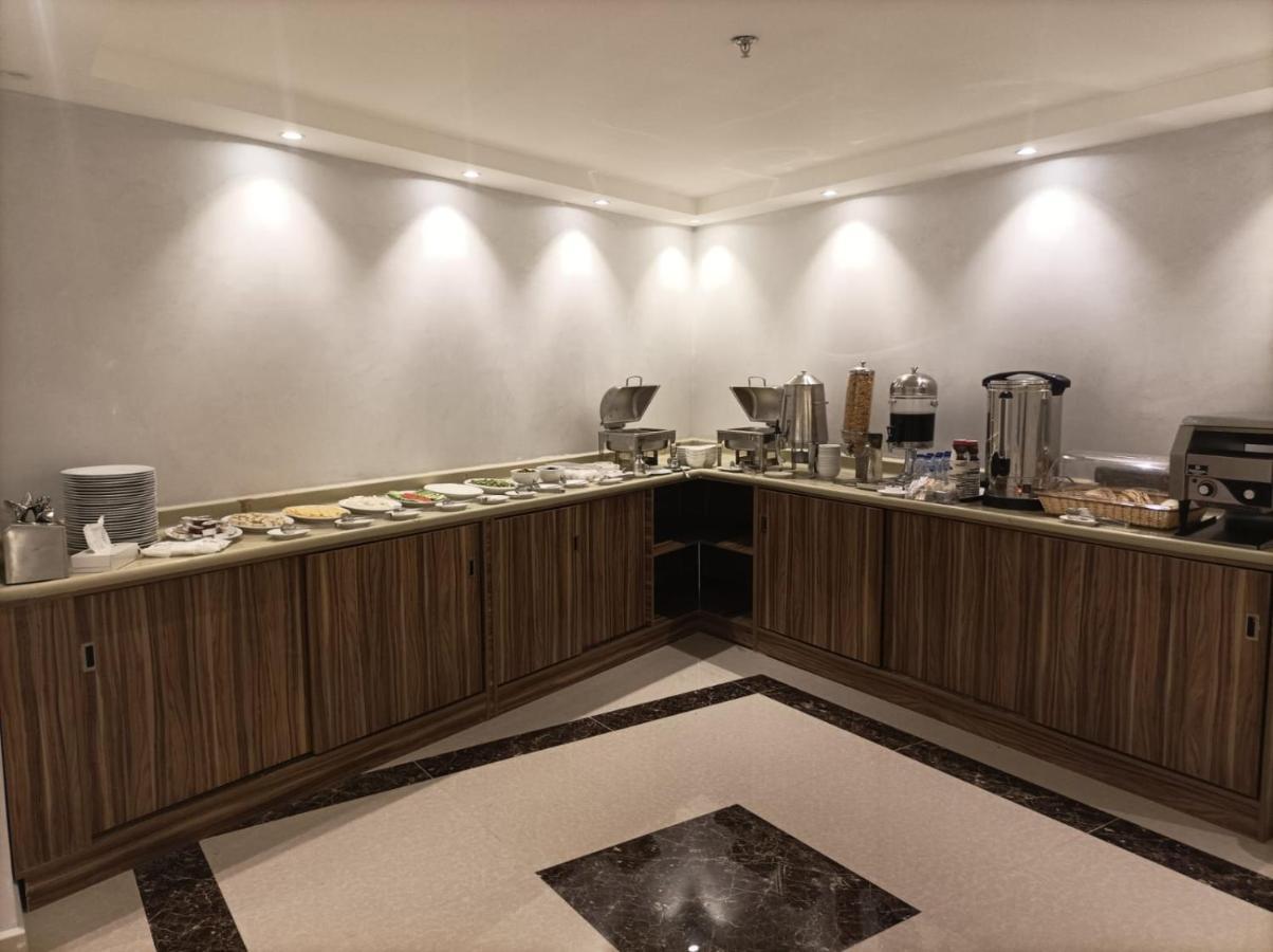 Y Platinum Hotel Medina Eksteriør bilde
